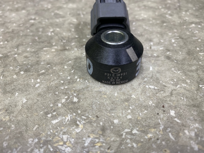 Датчик детонации CX-30 19- 2021 2.5L Датчик детонации CX-30 19- 2021 2.5L