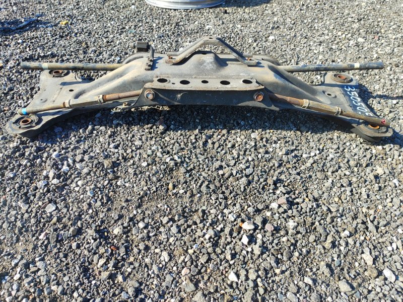 Балка задней подвески CAMRY 40 06-11