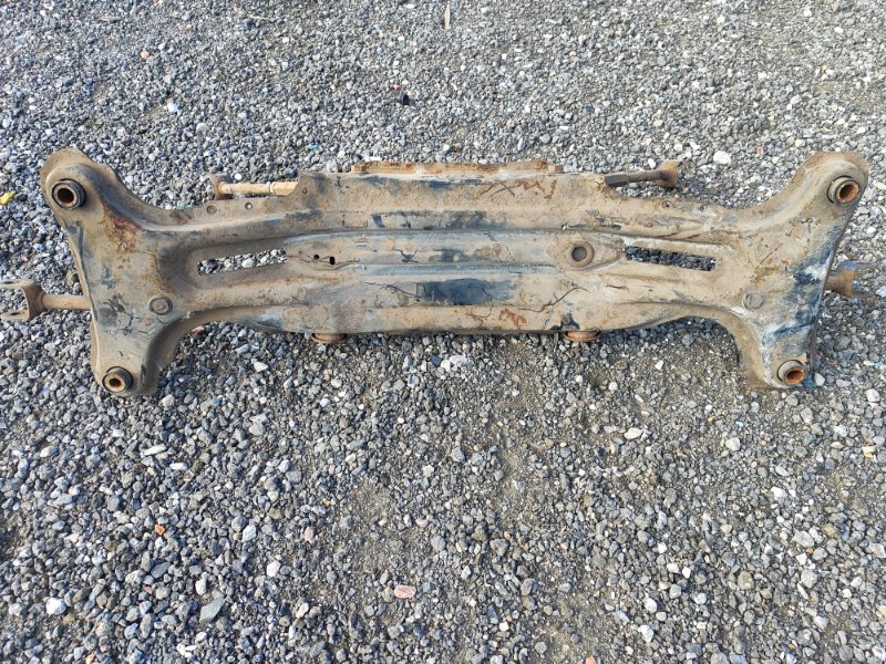Балка задней подвески CAMRY 40 06-11