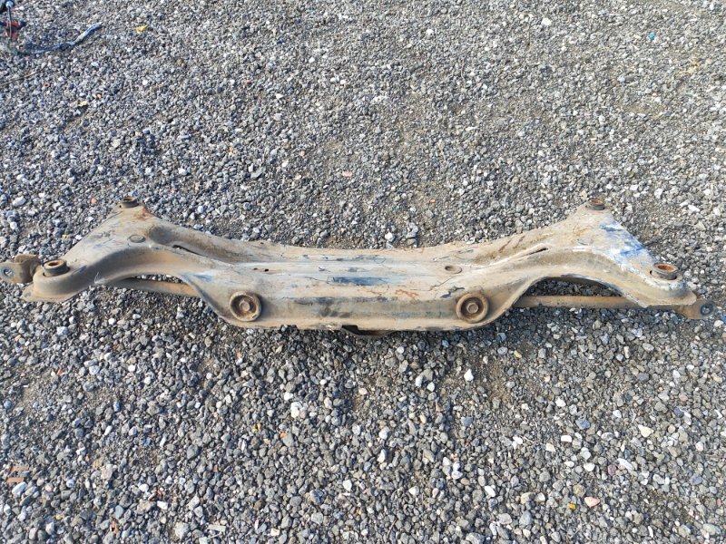 Балка задней подвески CAMRY 40 06-11