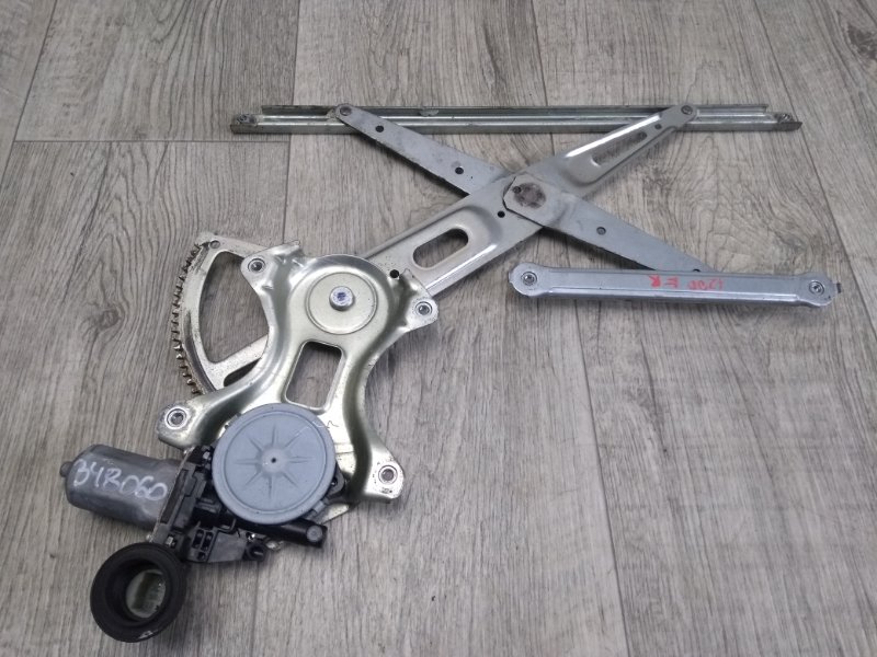 Стеклоподъемник передний правый TOYOTA RAV4 05-12 2006 2.4 2AZFE 69801-52080 Б/У