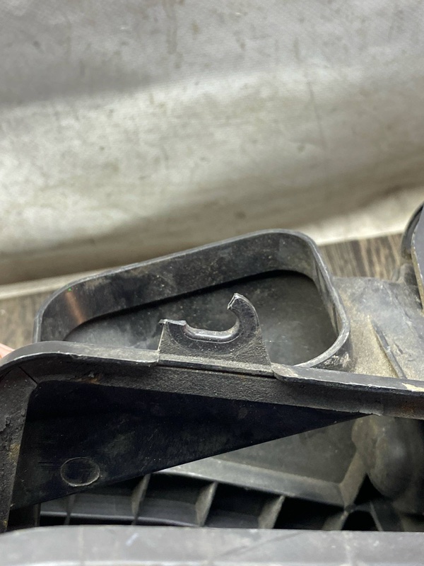 Корпус воздушного фильтра ASX / OUTLANDER SPORT 10-21 2012 2.0 4B11