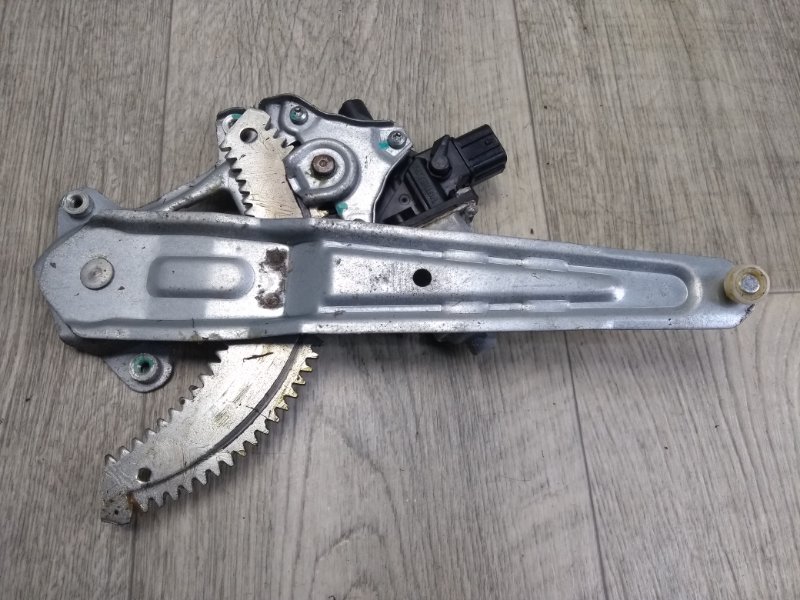 Стеклоподъемник задний правый SUBARU LEGACY BN 14-18 2014 2.5 FB25B 61042AL00A Б/У