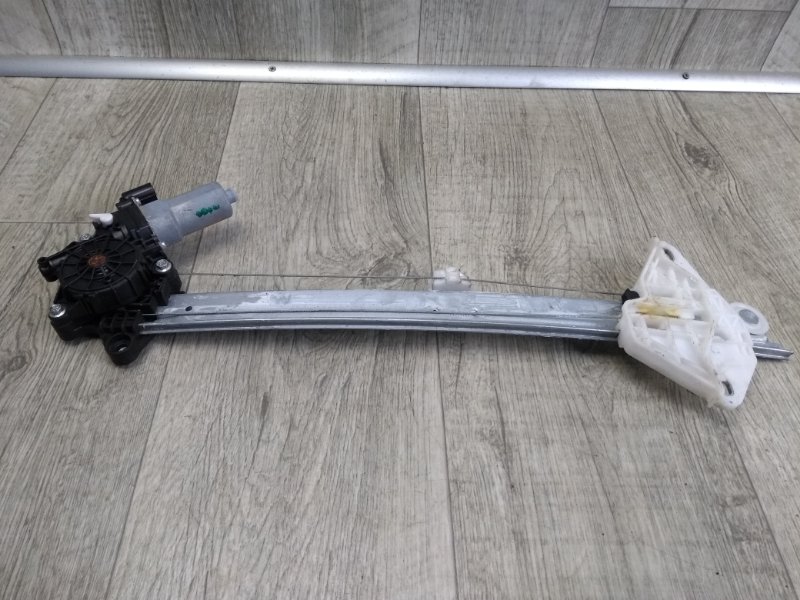 Стеклоподъемник задний левый TLX 14-17 2017 2.4 K24W7