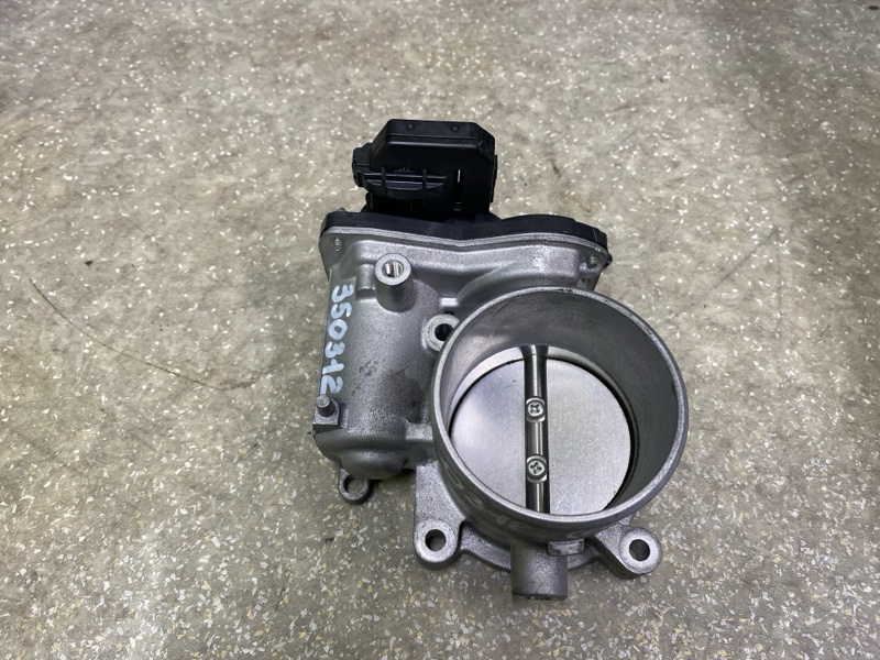 Дроссельная заслонка MAZDA CX-30 19- 2021 2.5L PYFS-13-640 Б/У