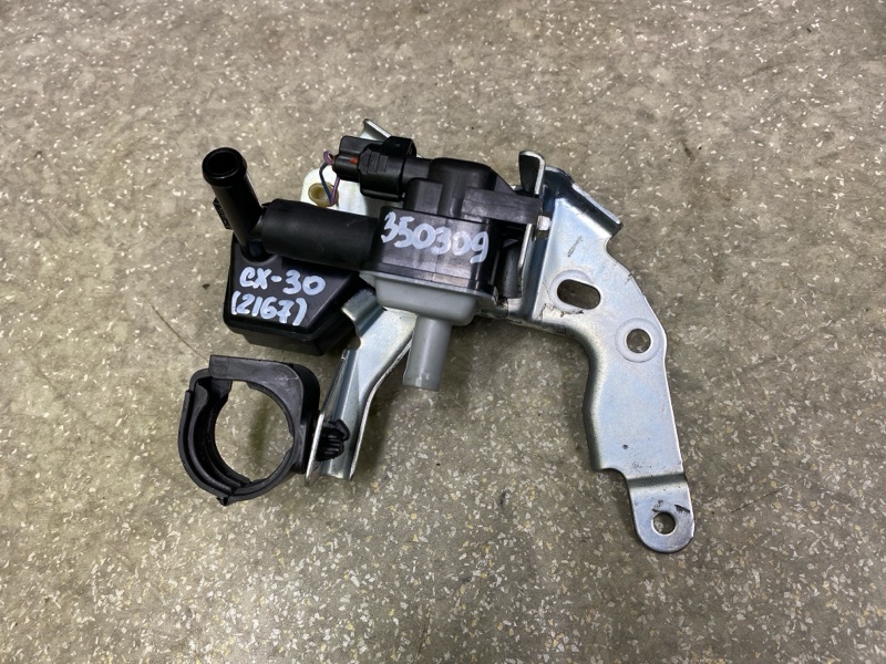 Клапан вентиляции топливного бака MAZDA CX-30 19- 2021 2.5L PE01-18-751 Б/У