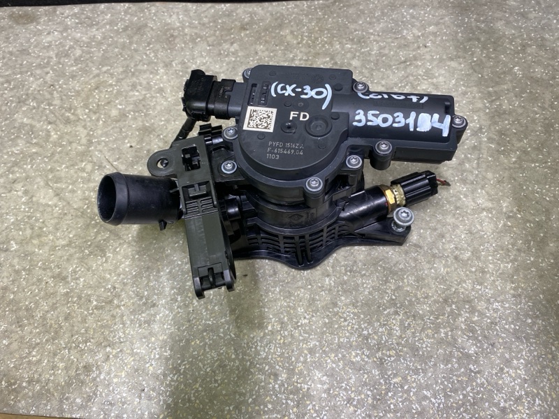 Запчасть корпус термостата MAZDA CX-30 19- 2021 2.5L PYFD-15-16ZA Б/У Корпус термостата MAZDA CX-30 19- 2021 2.5L PYFD-15-16ZA Б/У