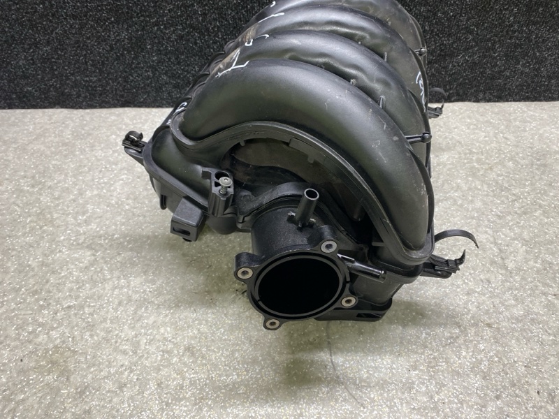 Коллектор впускной MAZDA CX-30 19- 2.5L