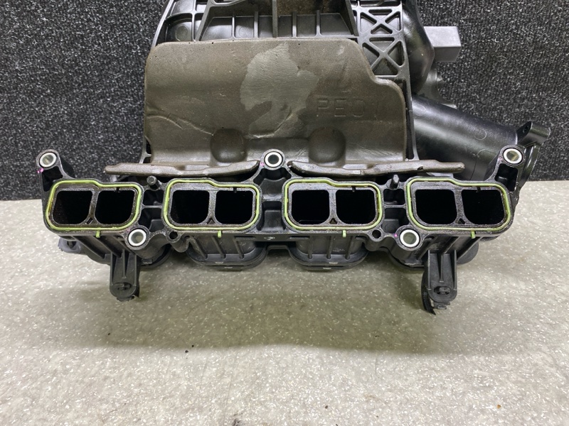 Коллектор впускной CX-30 19- 2021 2.5L