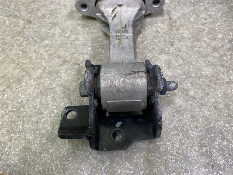 Подушка двигателя нижняя ELANTRA AD 16- 2016 2.0 G4NH