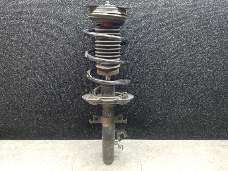 Запчасть амортизатор передний правый NISSAN QASHQAI/ROGUE SPORT 14- E4302-4EA3A Б/У Амортизатор передний правый NISSAN QASHQAI/ROGUE SPORT 14- E4302-4EA3A Б/У