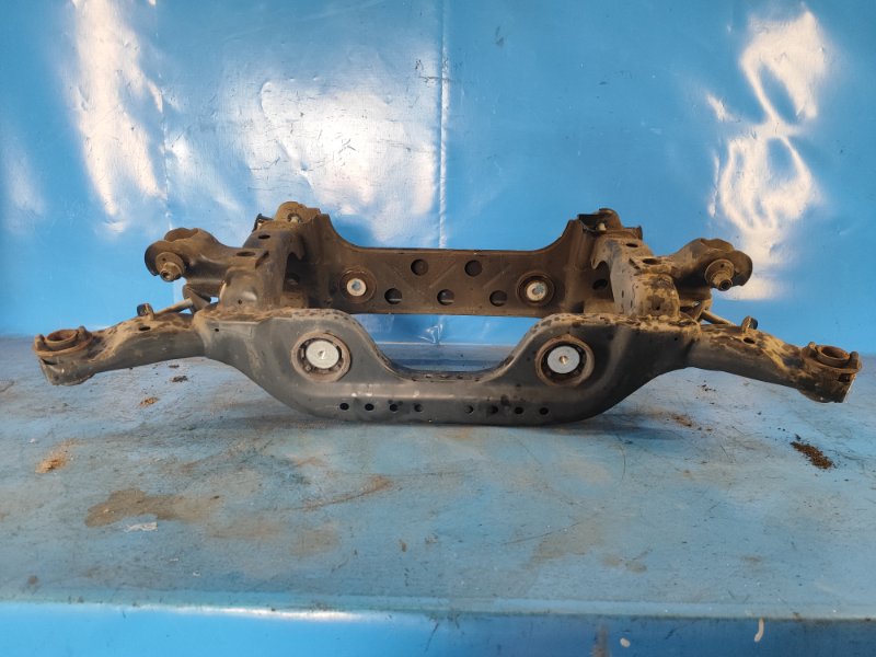 Балка задней подвески MUSTANG 15- 2.3