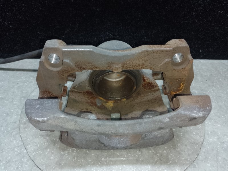 Суппорт тормозной передний левый NISSAN X-TRAIL/ROGUE T32 13-20