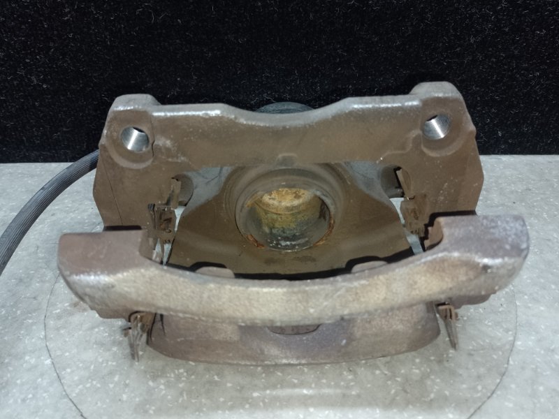 Суппорт тормозной передний левый NISSAN X-TRAIL/ROGUE T32 13-20