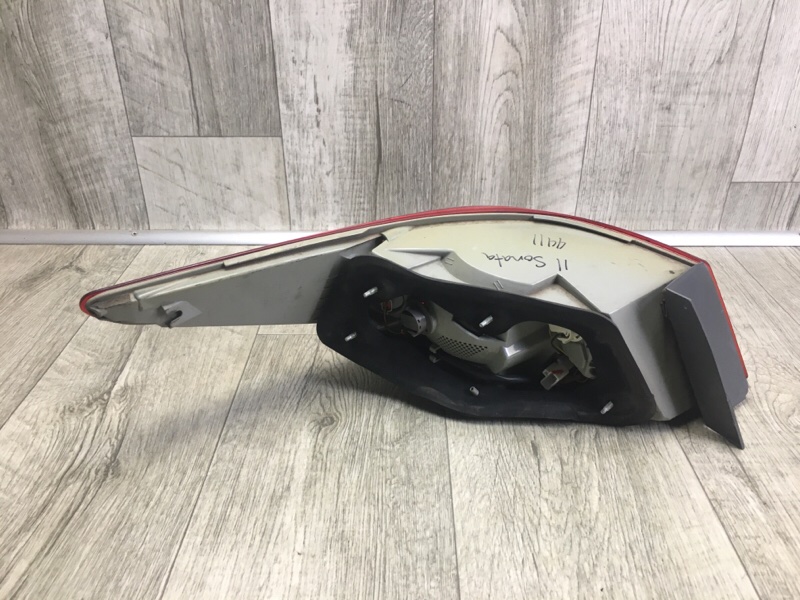 Фонарь наружный правый SONATA YF 10-14