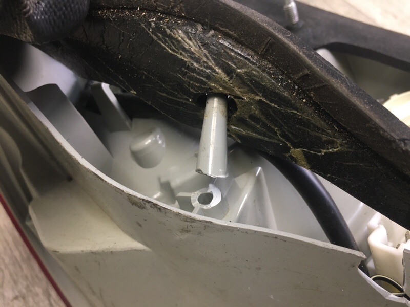 Фонарь наружный правый SONATA YF 10-14