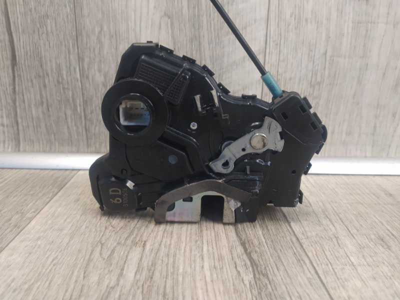 Замок двери передний левый CT200 11-17 2013 1.8 2ZRFXE