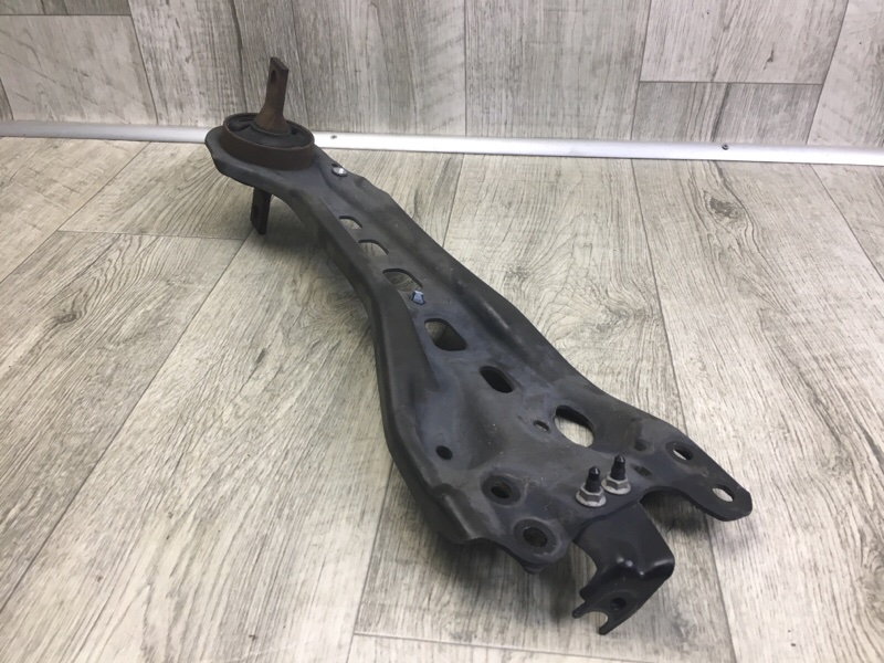 Рычаг задней подвески продольный задний правый ACURA RDX 06-12 Внедорожник 2.3 Рычаг задней подвески продольный задний правый ACURA RDX 06-12 Внедорожник 2.3