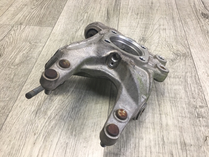 Цапфа задняя правая RDX 06-12 2008 Внедорожник 2.3