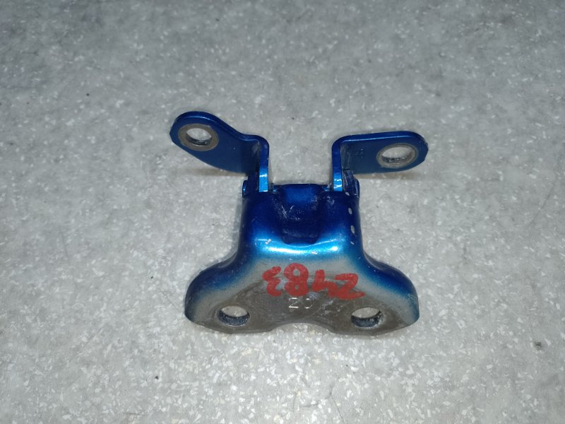 Петля двери верхняя задняя правая CAMRY 70 17- 2019 2.5 A25AFKS Петля двери верхняя задняя правая CAMRY 70 17- 2019 2.5 A25AFKS