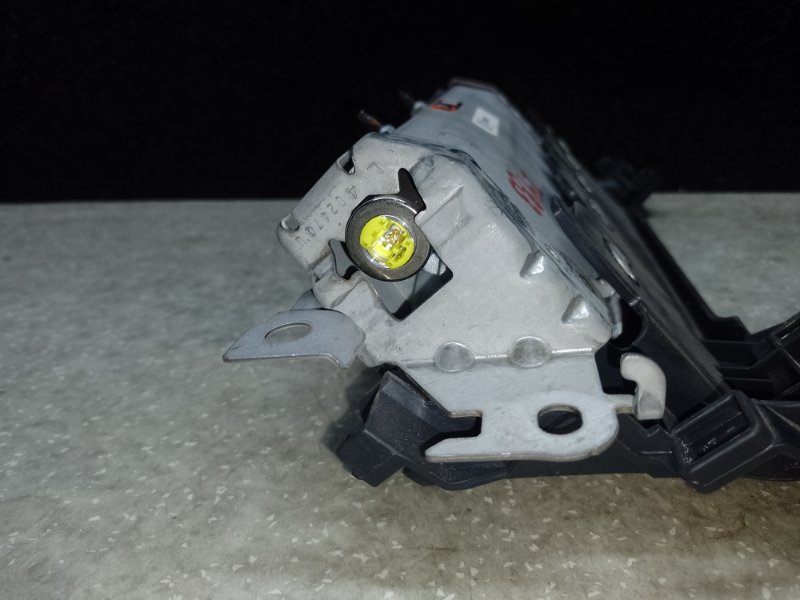 Подушка безопасности в колени передняя левая CAMRY 70 17- 2019 2.5 A25AFKS