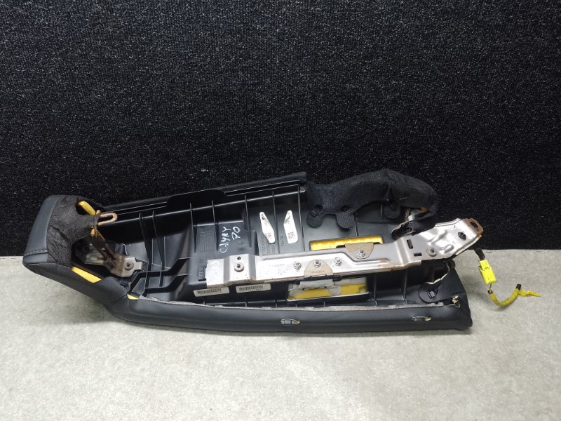 Подушка безопасности в сиденье задняя левая CAMRY 70 17- 2019 2.5 A25AFKS