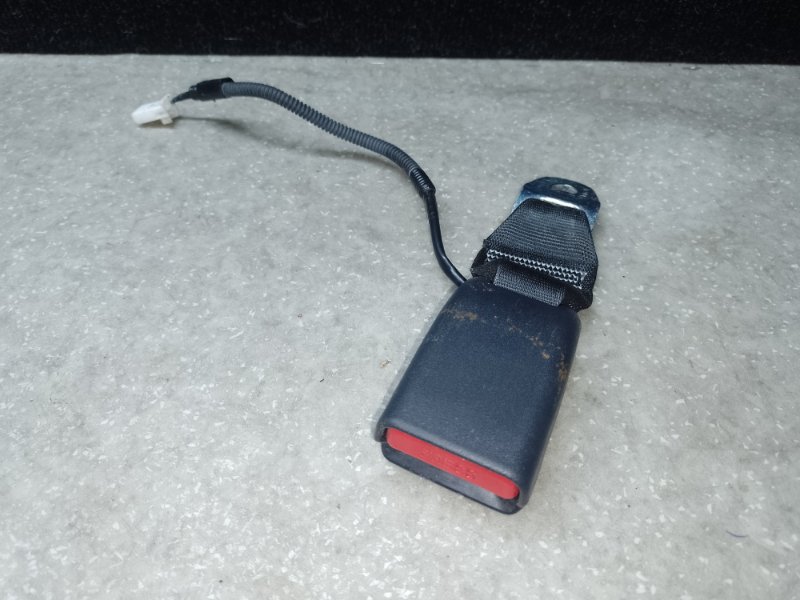 Замок ремня безопасности задний правый TOYOTA CAMRY 70 17- 2019 2.5 A25AFKS 73470-06211-C0 Б/У