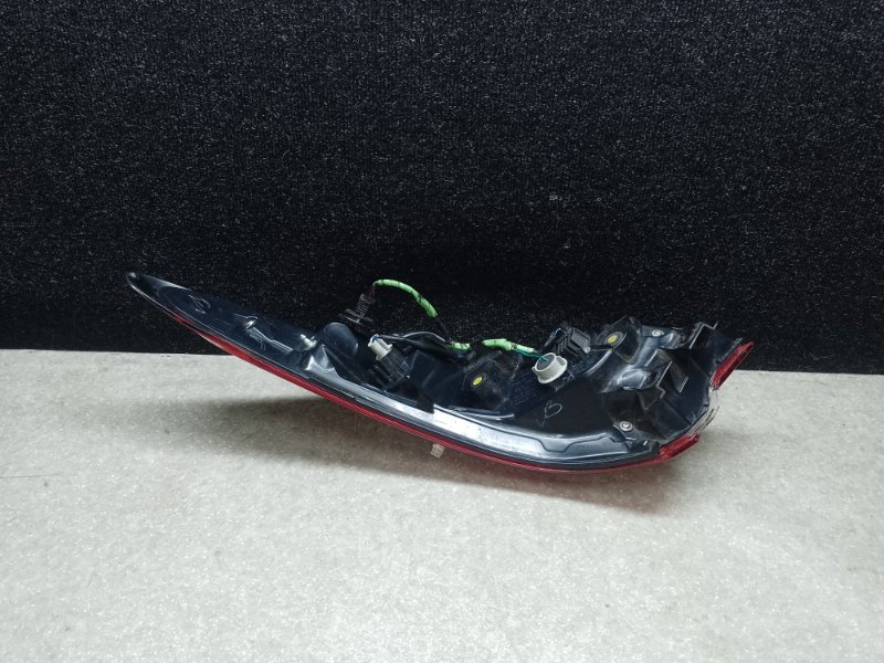 Фонарь наружный левый CAMRY 70 17- 2019 2.5 A25AFKS Фонарь наружный левый CAMRY 70 17- 2019 2.5 A25AFKS