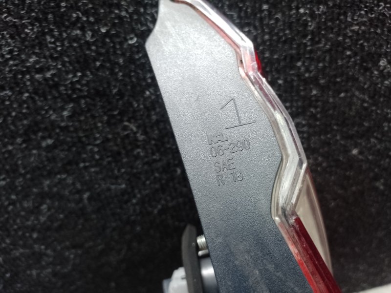 Фонарь внутренний левый CAMRY 70 17- 2019 2.5 A25AFKS