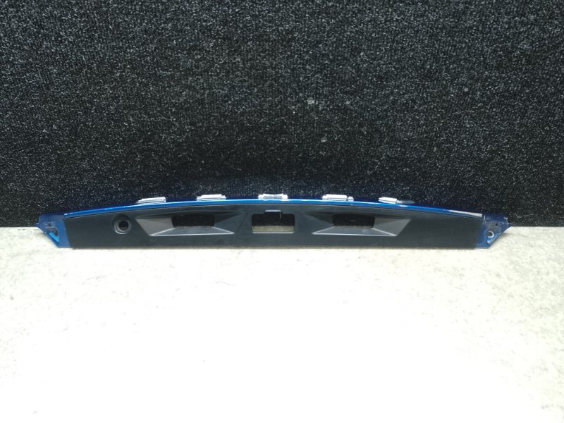 Панель подсветки номера CAMRY 70 17- 2019 2.5 A25AFKS Панель подсветки номера CAMRY 70 17- 2019 2.5 A25AFKS