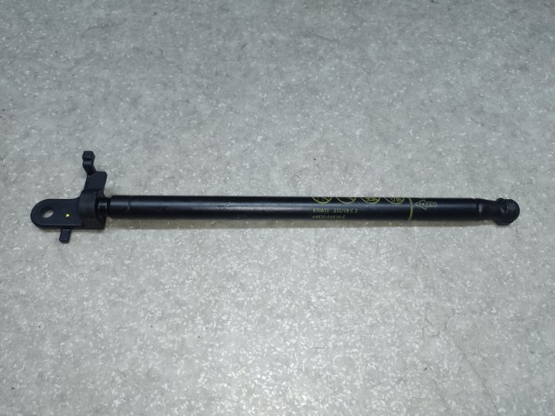 Амортизатор крышки багажника правый TOYOTA CAMRY 70 17- 2019 2.5 A25AFKS 64530-06010 Б/У