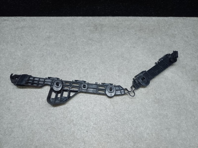 Кронштейн заднего бампера правый CAMRY 70 17- 2019 2.5 A25AFKS Кронштейн заднего бампера правый CAMRY 70 17- 2019 2.5 A25AFKS