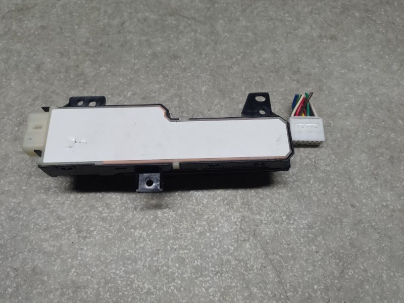 Кнопка регулировки сиденья передняя левая CAMRY 70 17- 2019 2.5 A25AFKS