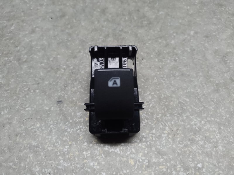 Запчасть кнопка стеклоподъемника задняя TOYOTA CAMRY 70 17- 2019 2.5 A25AFKS 84810-0E040 Б/У Кнопка стеклоподъемника задняя TOYOTA CAMRY 70 17- 2019 2.5 A25AFKS 84810-0E040 Б/У