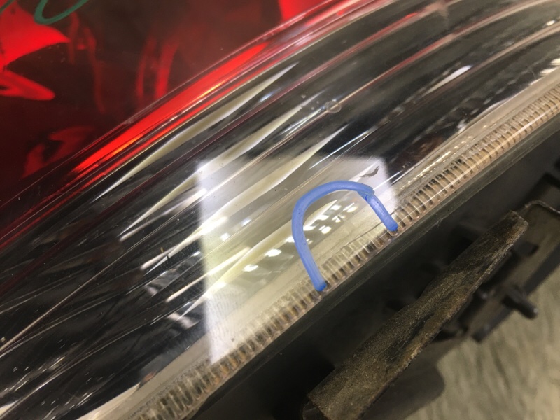 Фонарь наружный правый VENZA 09-16 2013 3.5 2GR-FE