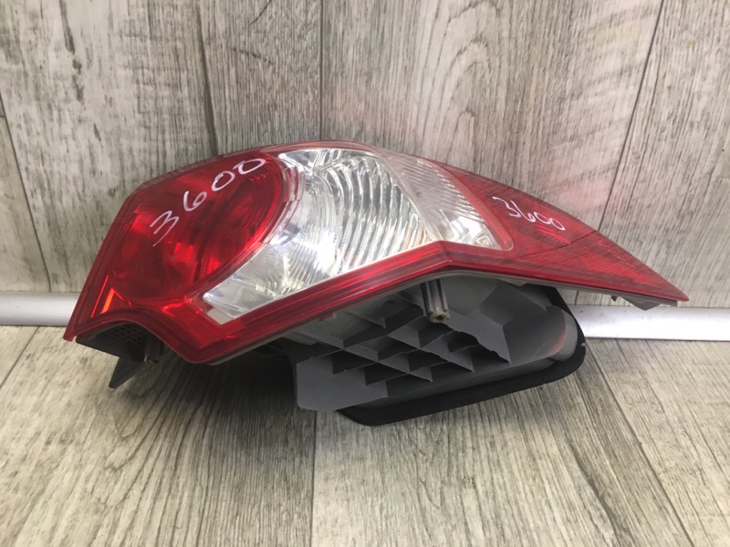 Фонарь наружный правый HONDA ACCORD CU8 / TSX 08-14 2.4 K24Z3 Фонарь наружный правый HONDA ACCORD CU8 / TSX 08-14 2.4 K24Z3