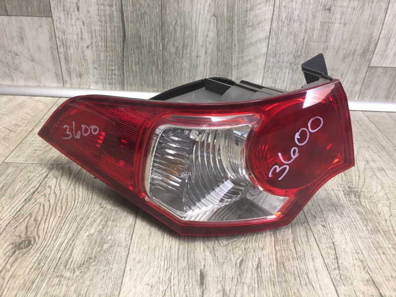 Запчасть фонарь наружный левый HONDA ACCORD CU8 / TSX 08-14 2010 2.4 K24Z3 33550-TL0-A01 Б/У Фонарь наружный левый HONDA ACCORD CU8 / TSX 08-14 2010 2.4 K24Z3 33550-TL0-A01 Б/У