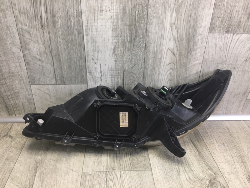 Фара правая SIENNA 11-16 2014 3.5 2GR-FE Фара правая SIENNA 11-16 2014 3.5 2GR-FE