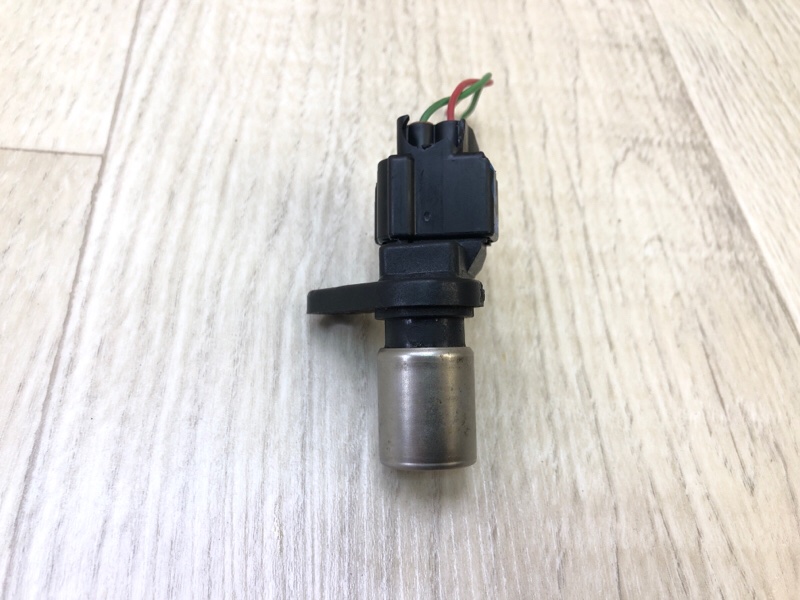 Датчик положения коленвала CAMRY 30 02-06 2002 3.0 1MZFE