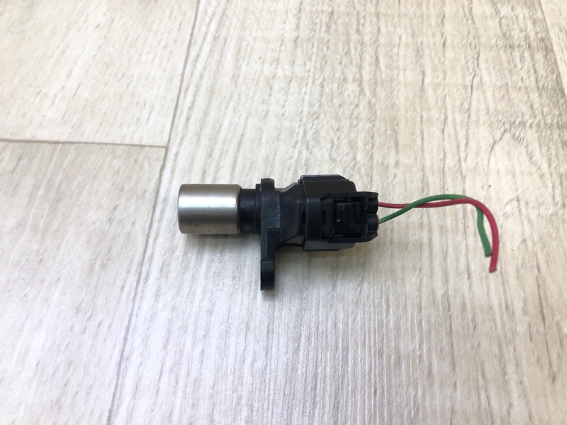 Датчик положения коленвала TOYOTA CAMRY 30 02-06 3.0 1MZFE