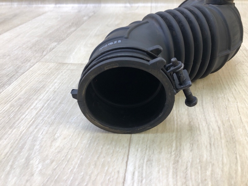 Патрубок воздушного фильтра RIO UB 2011-2017 2012 1.6 G4FD