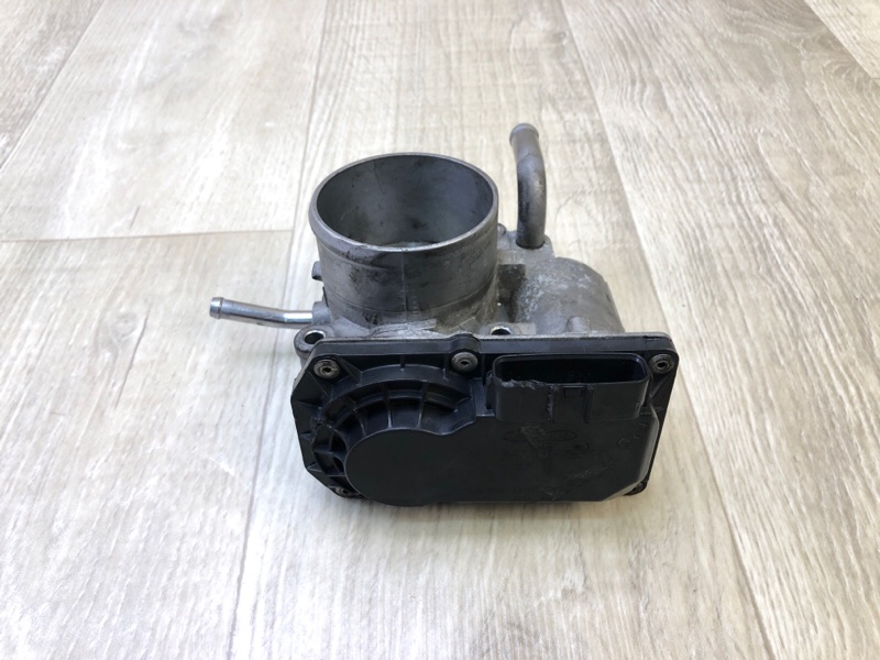 Запчасть дроссельная заслонка KIA RIO UB 2011-2017 2012 1.6 G4FD 35100-2B300 Б/У Дроссельная заслонка KIA RIO UB 2011-2017 2012 1.6 G4FD 35100-2B300 Б/У