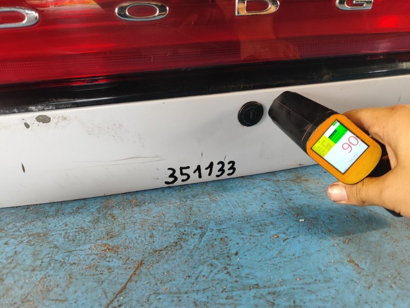 Крышка багажника CHARGER 11-15 Крышка багажника CHARGER 11-15