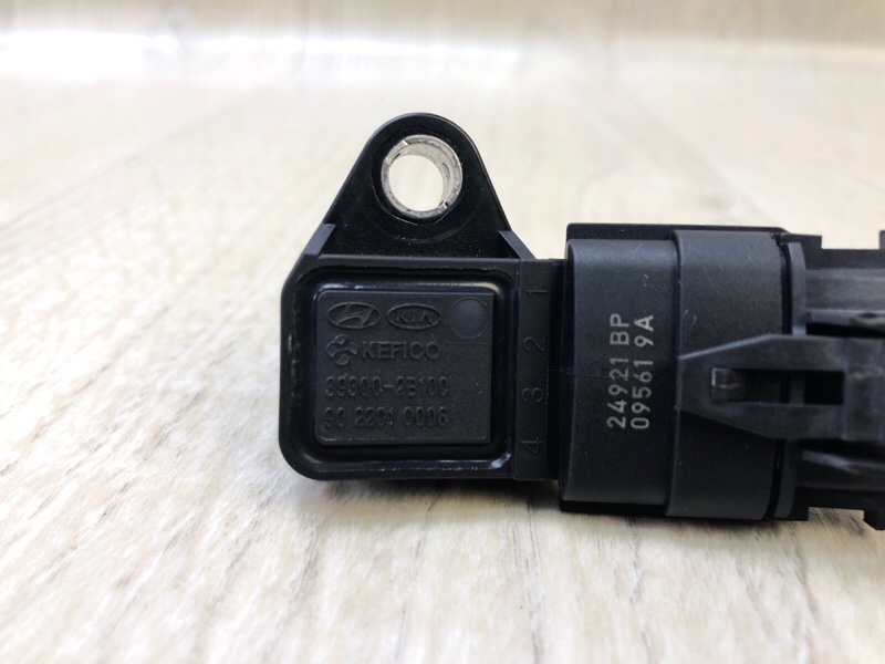 Датчик абсолютного давления (MAP sensor) RIO UB 2011-2017 2012 1.6 G4FD