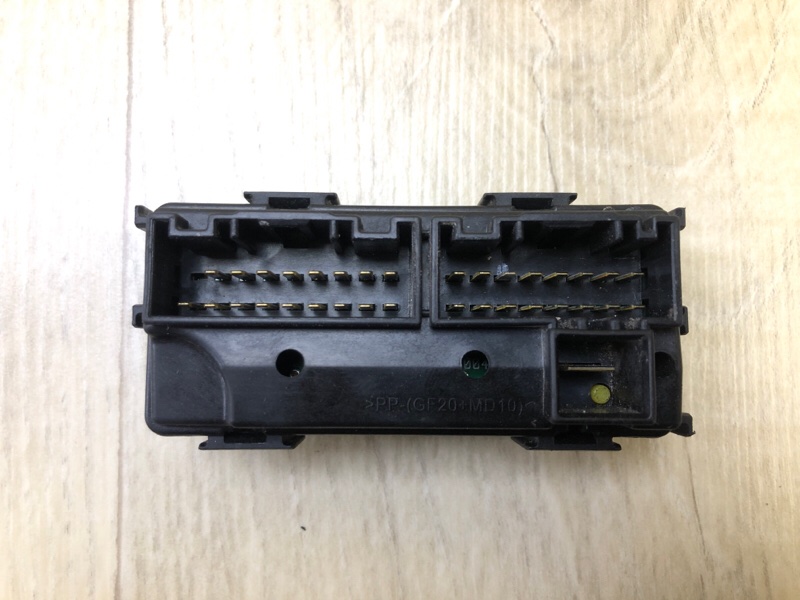 Блок предохранителей моторный отсек ELANTRA MD 10-15 2014 1.8 G4NB