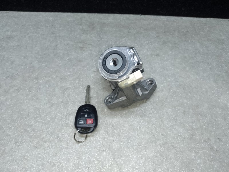 Замок зажигания TOYOTA CAMRY 55 14-17 2014 2.5 2ARFE 69057-0R050 Б/У