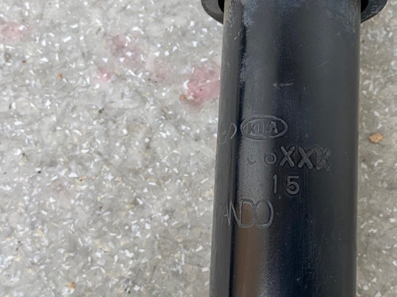 Амортизатор задний SORENTO UM 14- 2015 2.4 G4KJ