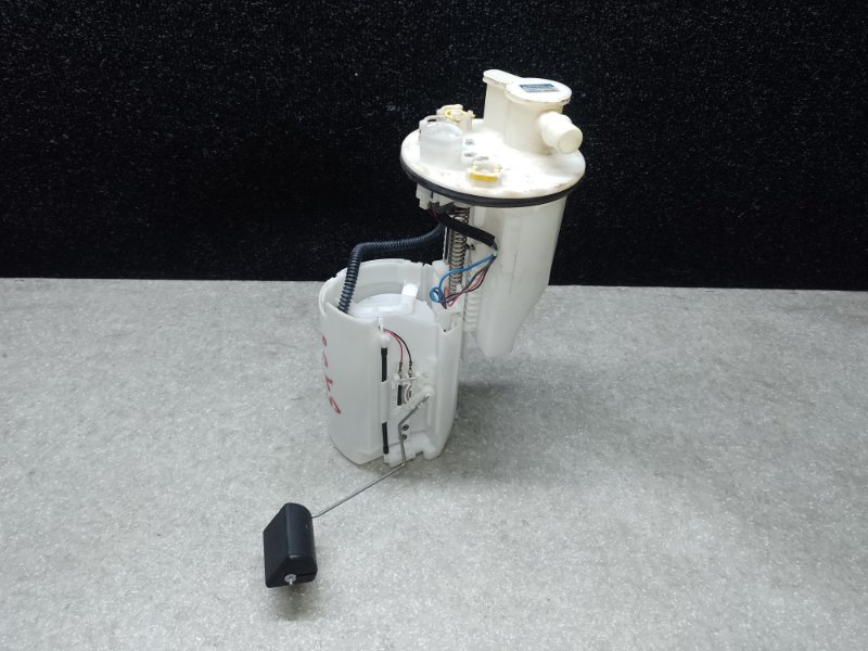 Топливный насос TOYOTA CAMRY 55 14-17 2014 2.5 2ARFE 77020-06285 Б/У