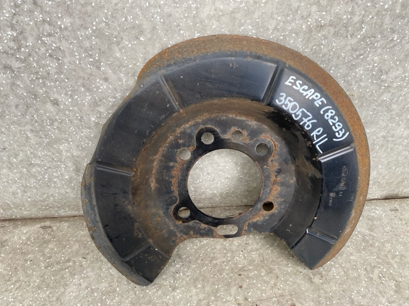 Защита тормозного диска задняя левая FORD ESCAPE 12-19 2014 T20HDTX CV6Z-2C028-B Б/У