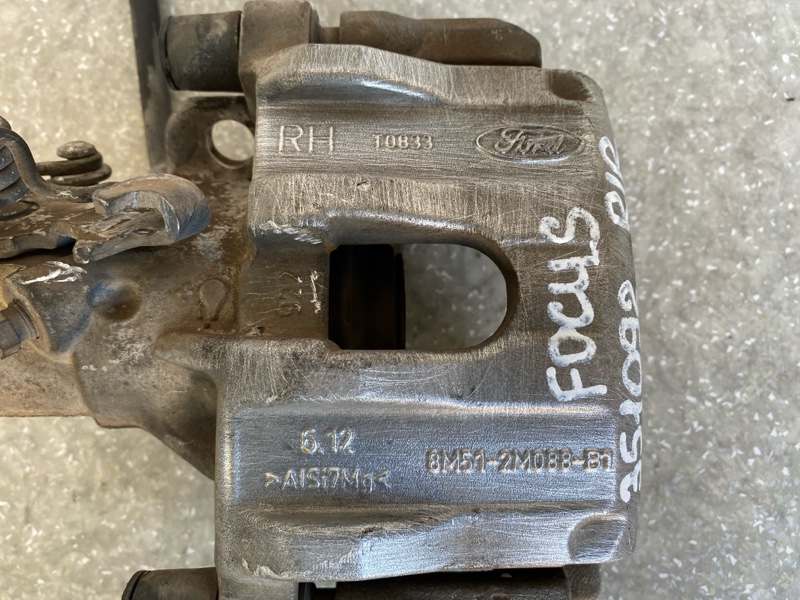 Суппорт тормозной задний правый FOCUS 10-18 2016 C20HDTX 2.0L EcoBoost